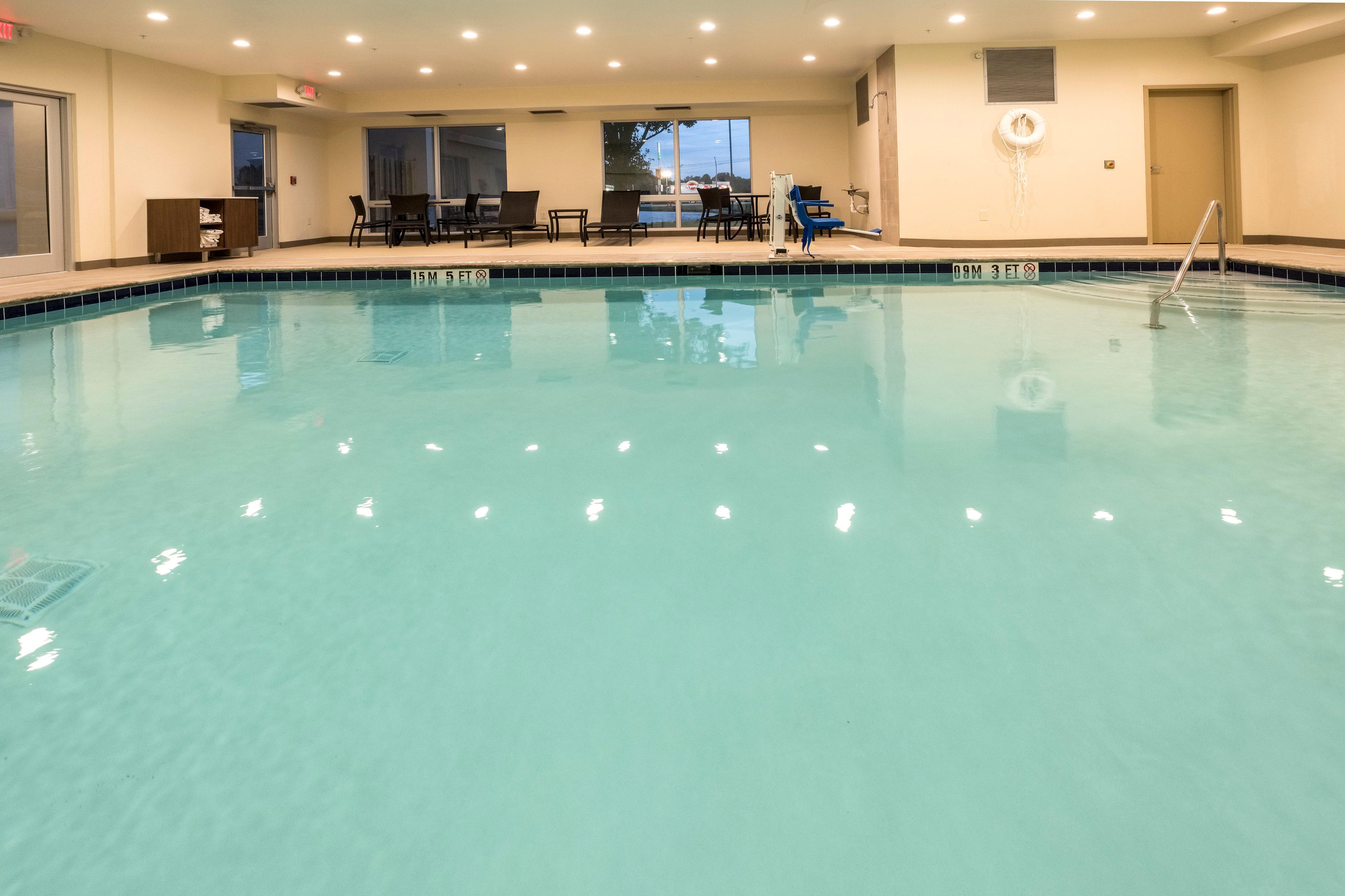 Holiday Inn Express & Suites - Commerce By Ihg Екстер'єр фото