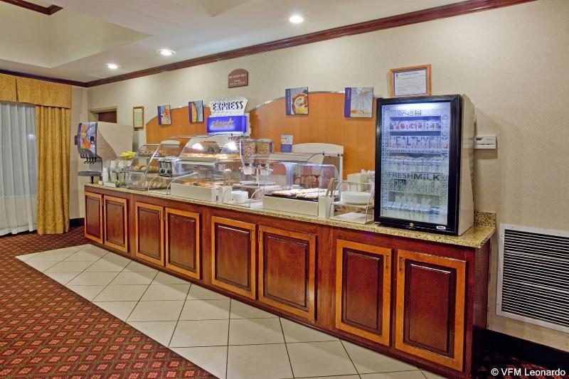 Holiday Inn Express & Suites - Commerce By Ihg Екстер'єр фото