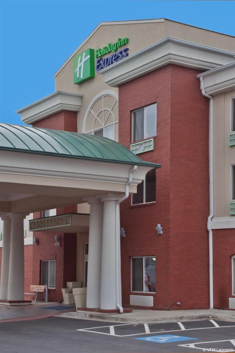 Holiday Inn Express & Suites - Commerce By Ihg Екстер'єр фото